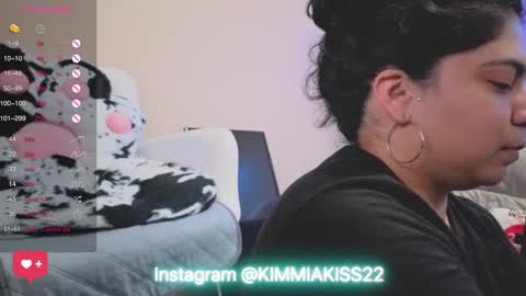 Snapshot of kimmiakiss22 chatting on 02-17-25, 05:14 Kimmi online show from 02-17-25, 05:14