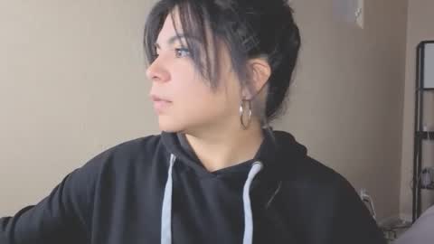 Snapshot of kimmiakiss22 chatting on 03-08-25, 12:22 Kimmi online show from 03-08-25, 12:22