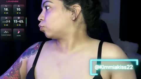 Kimmi online show from 10-21-25, 12:44