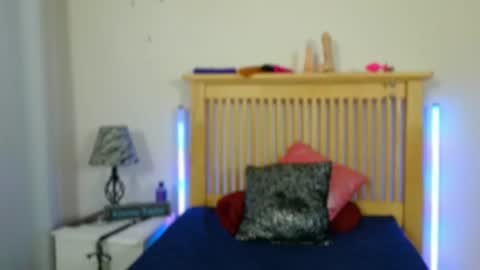 Kimmi Taylor online show from 01-08-26, 09:50