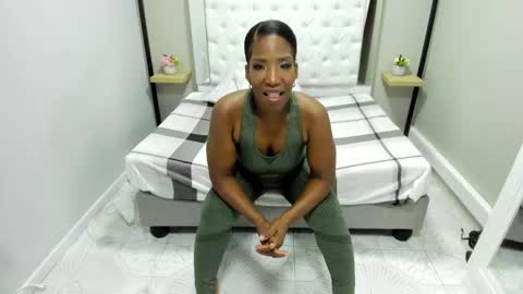 Kim online show from 01-23-25, 07:11