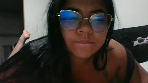 Kimmy online show from 01-28-25, 01:39