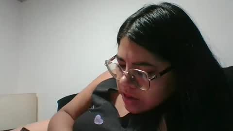 Kimmy online show from 02-11-25, 12:16