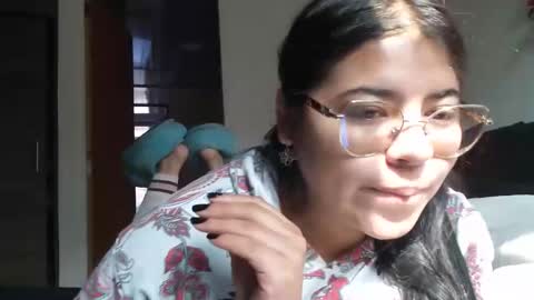 Kimmy online show from 03-11-25, 01:56
