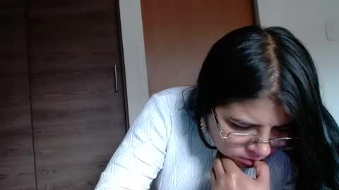 Kimmy online show from 03-12-25, 03:29