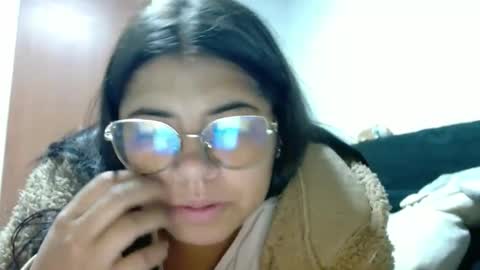 Kimmy online show from 09-10-25, 01:38