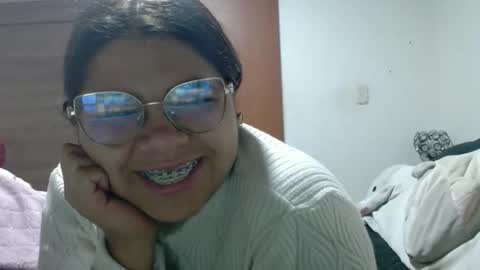 Snapshot of kimmy_kimmy_ chatting on 12-18-25, 02:50 Kimmy online show from 12-18-25, 02:50
