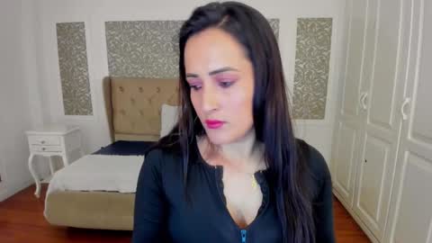 Kim online show from 12-15-25, 07:51