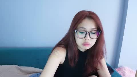 Kimi online show from 06-26-26, 03:22