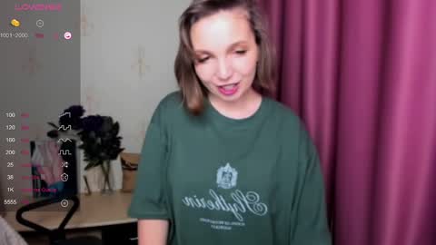 Snapshot of kindhazelhere_ chatting on 12-26-24, 01:10 Hazel online show from 12-26-24, 01:10