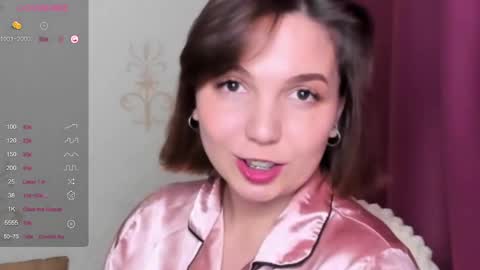 Snapshot of kindhazelhere_ chatting on 01-12-25, 07:00 Hazel online show from 01-12-25, 07:00