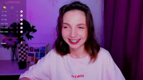 Hazel online show from 06-30-26, 07:48