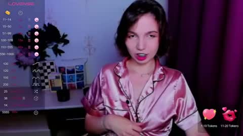 Hazel online show from 08-06-26, 04:09