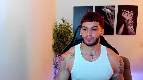 Snapshot of king_of_kings__ chatting on 01-05-25, 12:52 king_of_kings__ online show from 01-05-25, 12:52