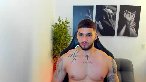 Snapshot of king_of_kings__ chatting on 02-22-25, 02:50 king_of_kings__ online show from 02-22-25, 02:50
