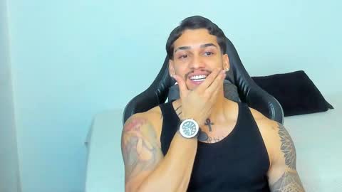 Snapshot of king_of_kings__ chatting on 01-13-26, 12:05 king_of_kings__ online show from 01-13-26, 12:05