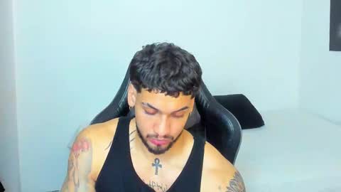 Snapshot of king_of_kings__ chatting on 01-17-26, 01:43 king_of_kings__ online show from 01-17-26, 01:43