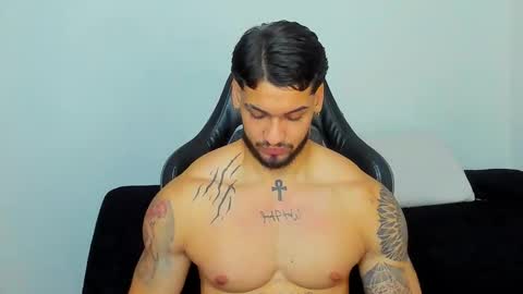 Snapshot of king_of_kings__ chatting on 01-17-26, 09:40 king_of_kings__ online show from 01-17-26, 09:40
