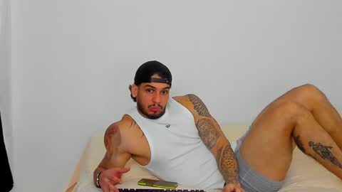 Snapshot of king_of_kings__ chatting on 04-25-26, 04:26 king_of_kings__ online show from 04-25-26, 04:26