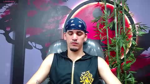 king voy online show from 11-24-25, 07:57