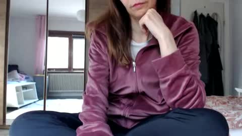 sexysexyhotwetpinkredpussy online show from 05-21-26, 06:37