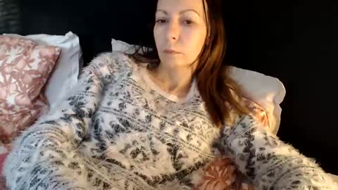 sexysexyhotwetpinkredpussy online show from 05-25-26, 06:25