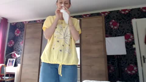 sexysexyhotwetpinkredpussy online show from 07-14-26, 06:35