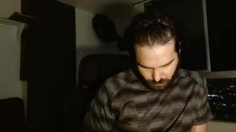 Snapshot of kingcat420 chatting on 02-11-25, 01:20 Jake online show from 02-11-25, 01:20