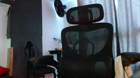 Jake online show from 05-05-26, 05:32