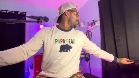 KC online show from 03-10-25, 03:23