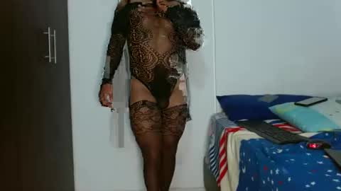 luisa queen online show from 10-19-25, 07:36