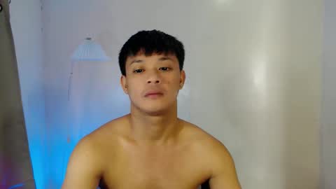 Snapshot of kingdomcum96 chatting on 03-30-26, 02:23 kingdomcum96 online show from 03-30-26, 02:23