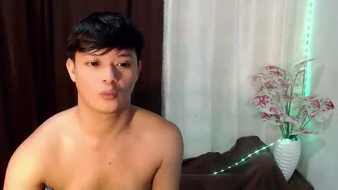 Snapshot of kingdomcum96 chatting on 07-31-26, 12:21 kingdomcum96 online show from 07-31-26, 12:21