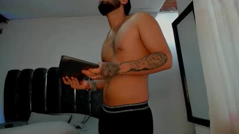 Snapshot of kingdominicx chatting on 03-22-26, 08:34 Dominic online show from 03-22-26, 08:34