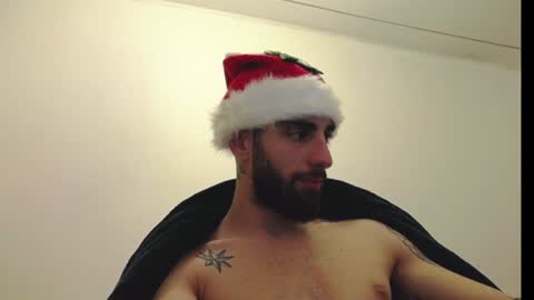 Snapshot of kingkarlos_ chatting on 12-24-24, 05:34 KingKarlos online show from 12-24-24, 05:34