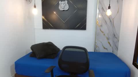 KING  online show from 03-23-26, 03:21