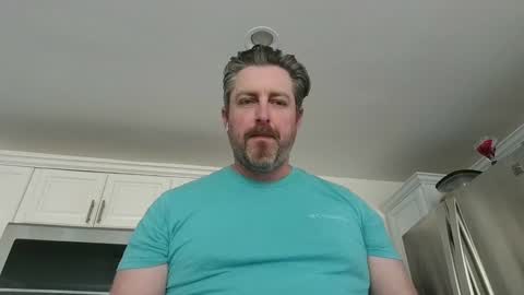 Snapshot of kingrichard86 chatting on 12-16-24, 07:10 Richard online show from 12-16-24, 07:10