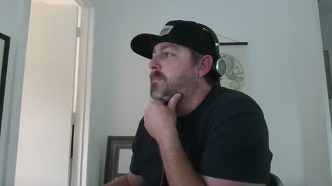 Snapshot of kingrichard86 chatting on 12-18-24, 12:21 Richard online show from 12-18-24, 12:21