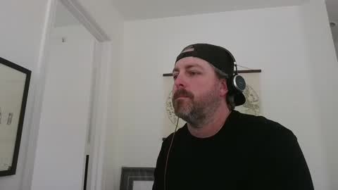 Snapshot of kingrichard86 chatting on 01-24-25, 09:15 Richard online show from 01-24-25, 09:15