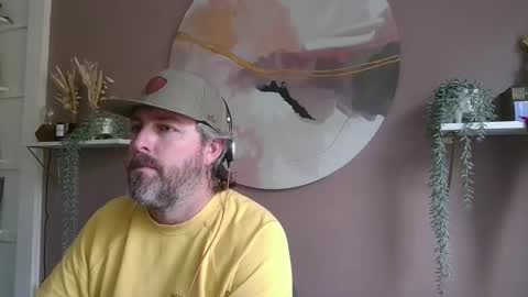 Snapshot of kingrichard86 chatting on 11-16-25, 05:18 Richard online show from 11-16-25, 05:18