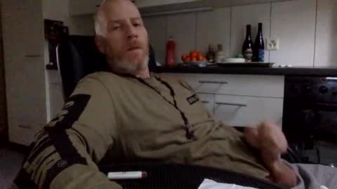 kingsize online show from 01-20-25, 11:02