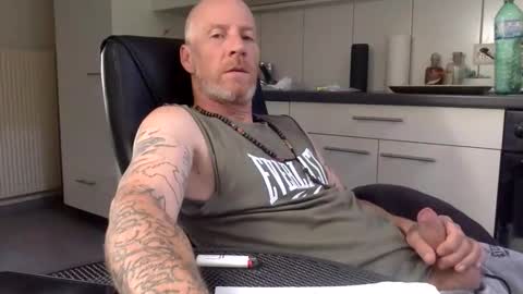 kingsize online show from 09-17-25, 07:54