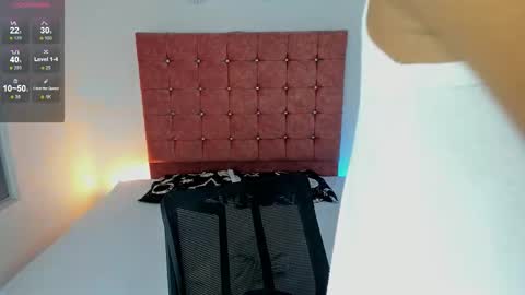 Snapshot of kingstark_ chatting on 09-24-25, 11:24 sebastian online show from 09-24-25, 11:24