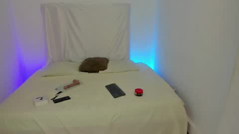 Snapshot of kingstark_ chatting on 09-30-25, 11:26 sebastian online show from 09-30-25, 11:26