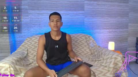 Snapshot of kingstark_ chatting on 11-04-25, 11:20 sebastian online show from 11-04-25, 11:20