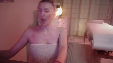 Kinky Massage Room online show from 02-09-26, 08:40