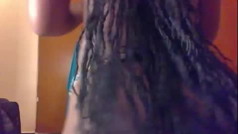 Snapshot of kinky_pixie chatting on 09-18-25, 08:00 Pixie online show from 09-18-25, 08:00