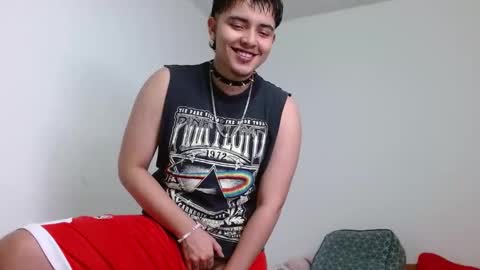 Snapshot of kinkybabies_ chatting on 01-27-25, 03:04 Mercury online show from 01-27-25, 03:04
