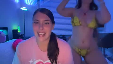 Snapshot of kinkycreative chatting on 07-16-26, 04:29 kinkycreative online show from 07-16-26, 04:29