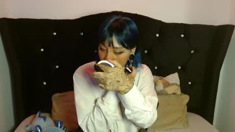 kinkydoll69_ online show from 09-12-25, 07:47